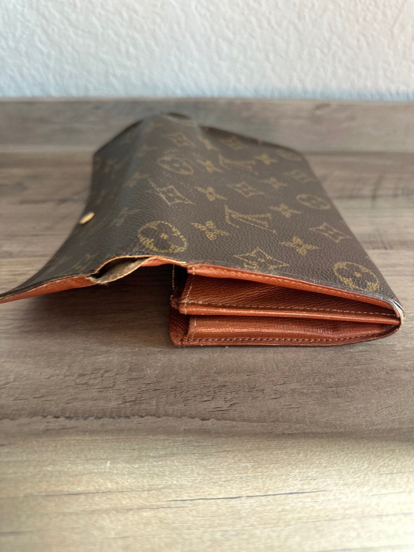 Louis Vuitton Sarah Long Wallet